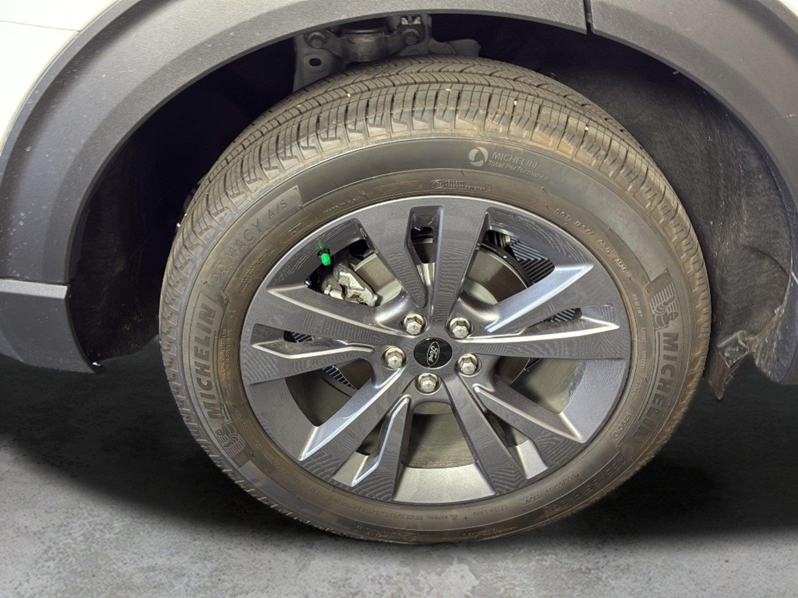 Used 2026 Star White Metallic Tri-Coat Ford Active image 12