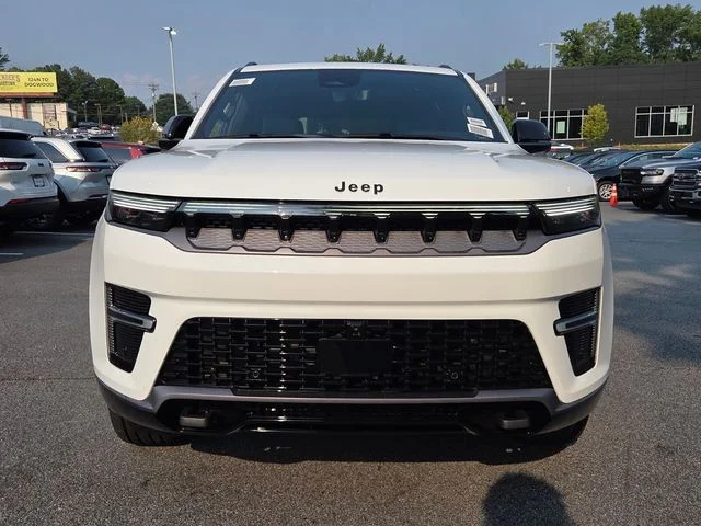 New 2026 Bright White Clear-Coat Exterior Paint Jeep Summit Reserve image 2