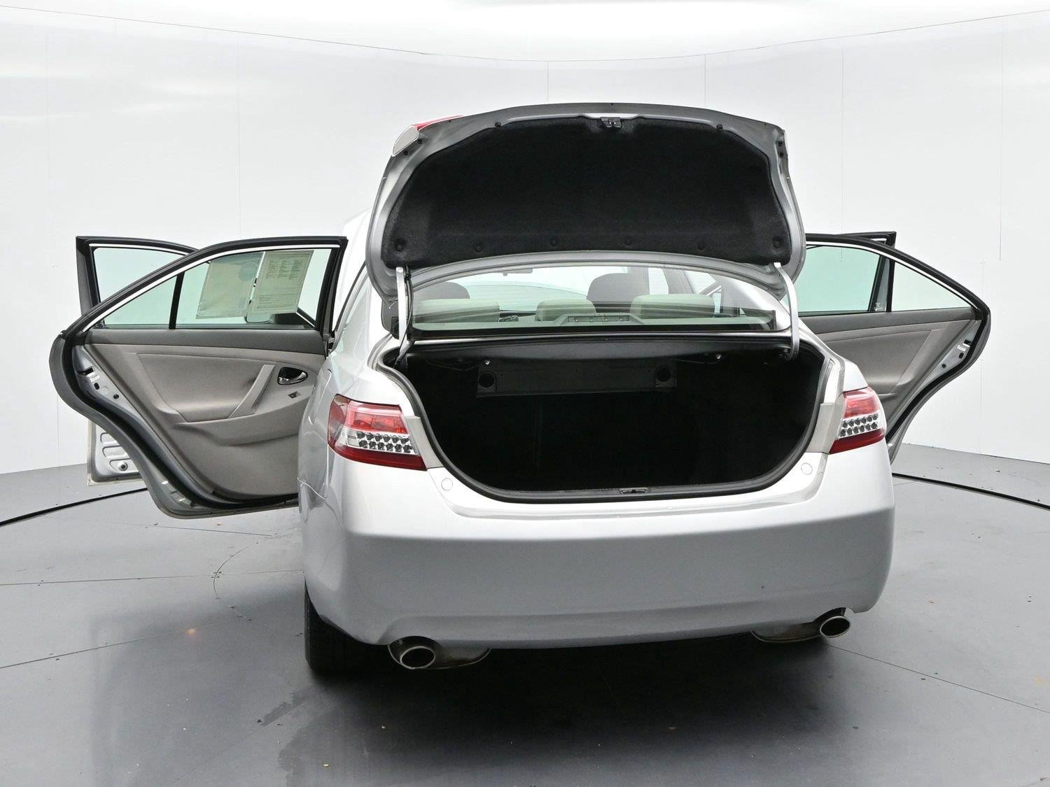 Used 2010 Classic Silver Metallic Toyota LE image 35