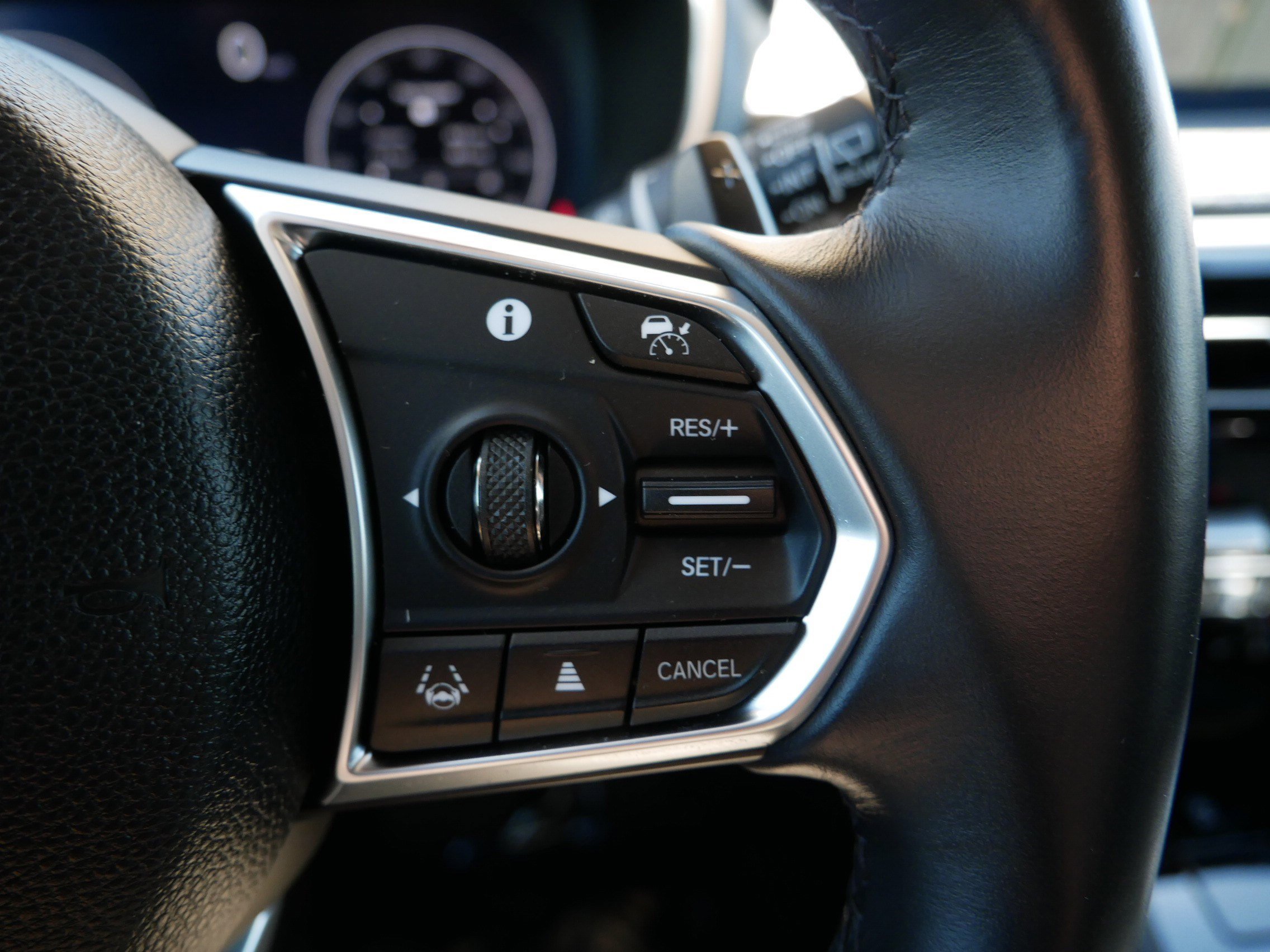 Used 2024 Majestic Black Pearl Acura w/Technology Package image 30
