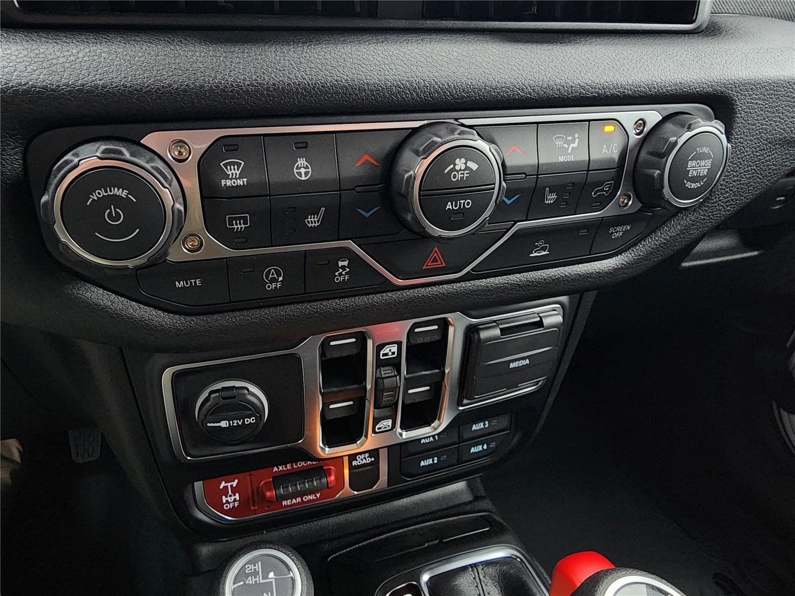 2026 Jeep Wrangler 4-Door Willys - Photo 15