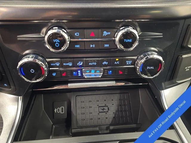 New 2026 Agate Black Metallic Ford Platinum® image 34