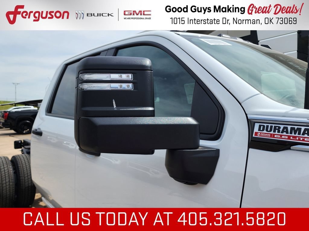 2026 GMC Sierra 3500 Chassis Cab Pro - Photo 14