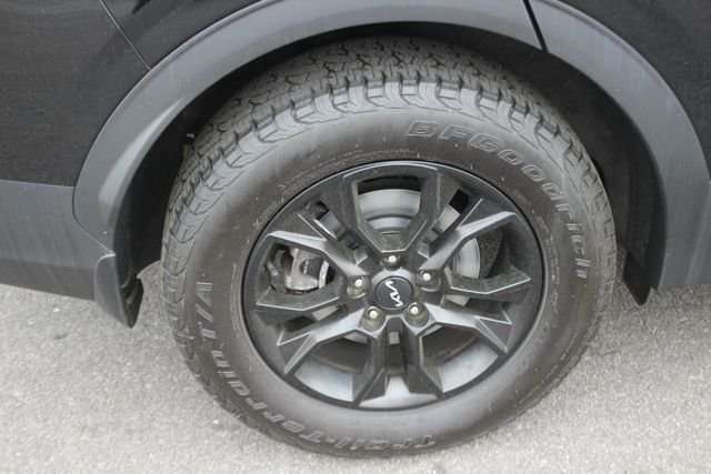 Used 2023 Black Kia X-Pro image 39