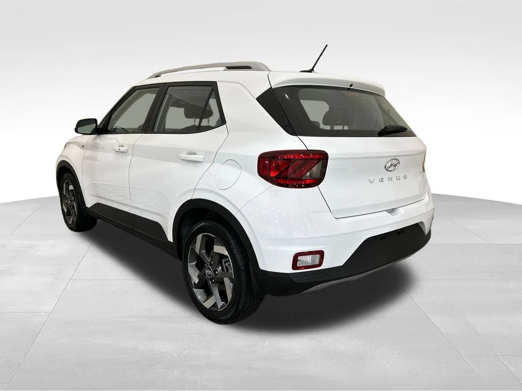 Used 2026 White Hyundai SEL image 3