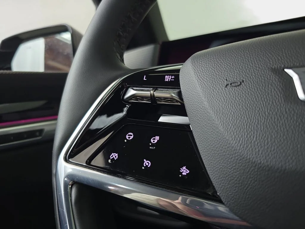 Used 2025 Black Cadillac Sport image 21