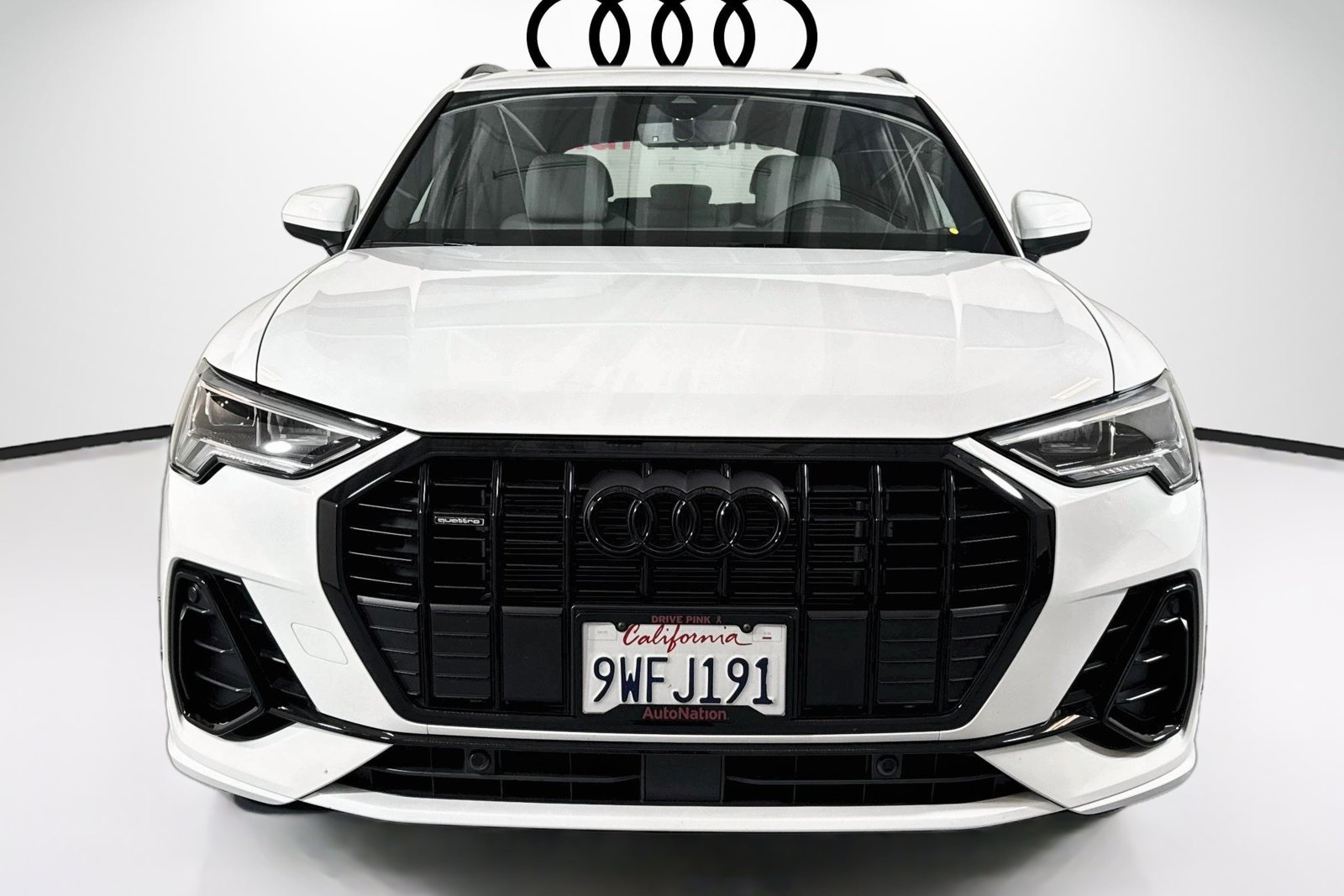 Used 2025  Audi S line Premium image 2
