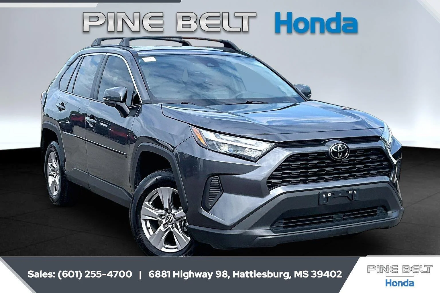 Used 2025 Magnetic Gray Metallic Toyota XLE image 1