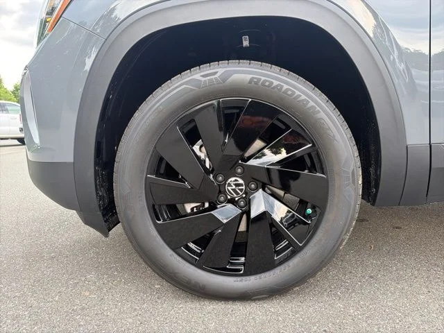 New 2026 Gray Volkswagen 2.0T SE w/Technology image 11