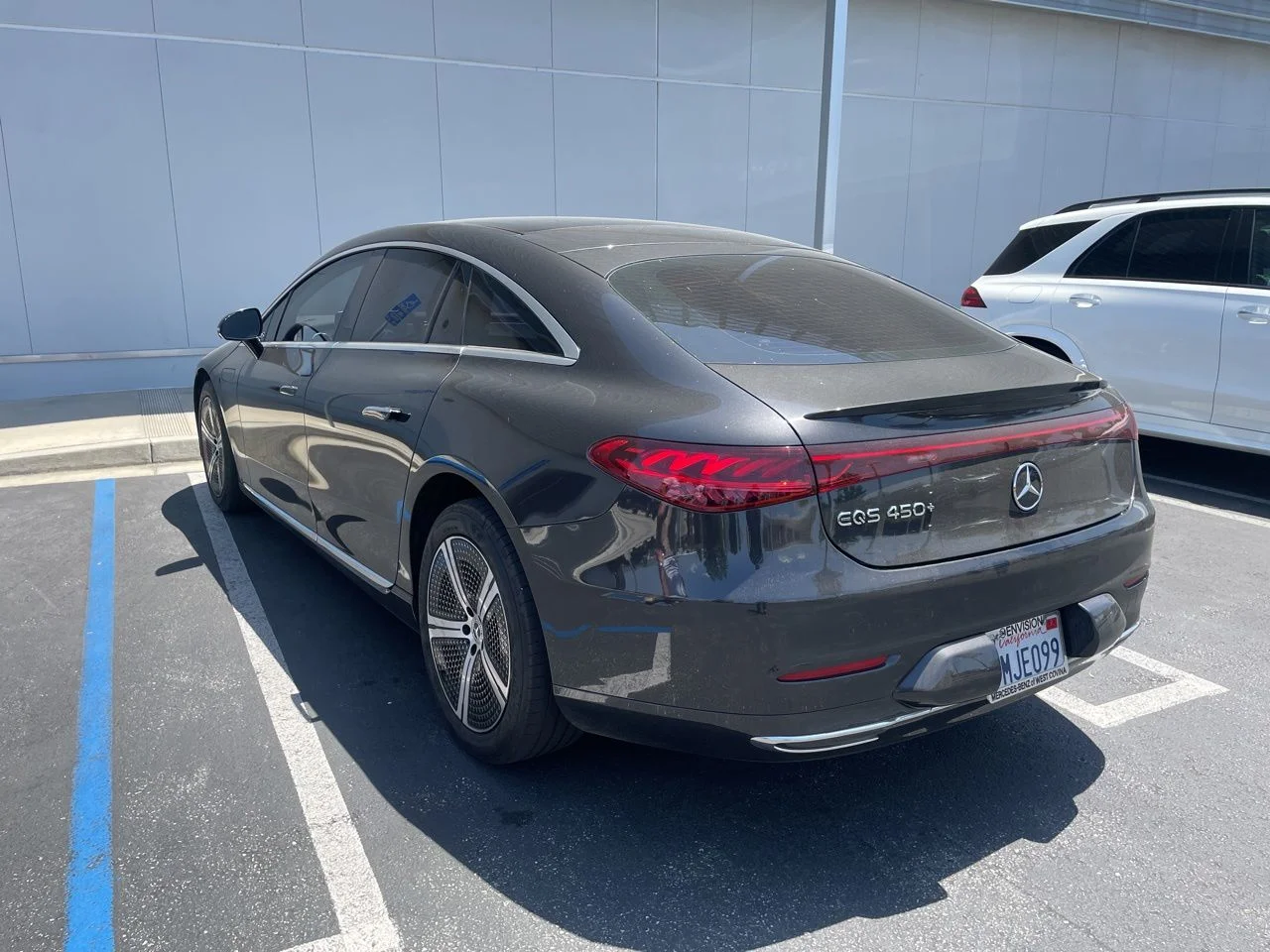 Certified Used 2023 Gray Mercedes-Benz 450 Premium Trim image 4