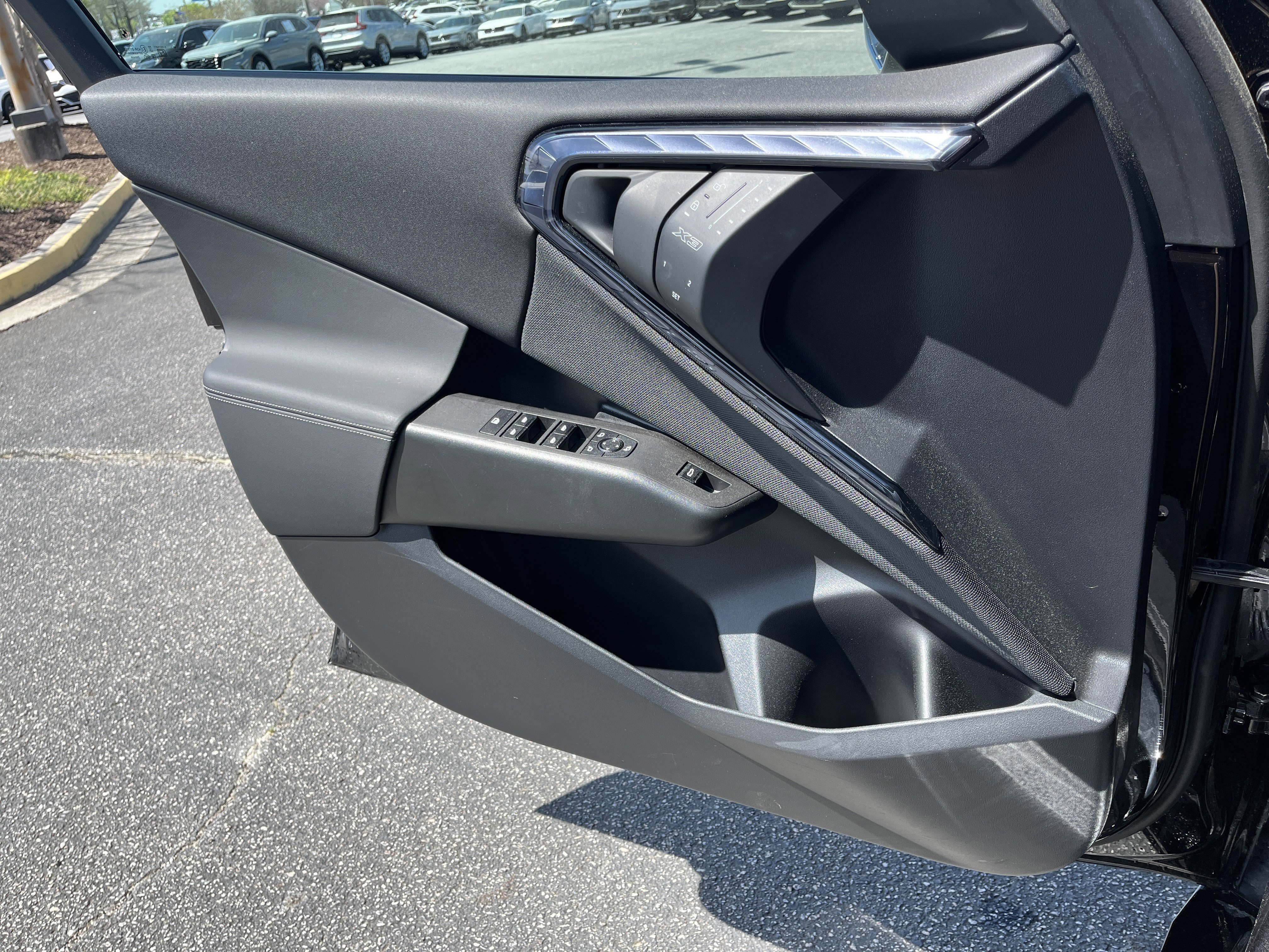 Used 2025 Black Sapphire Metallic BMW 30 xDrive image 13