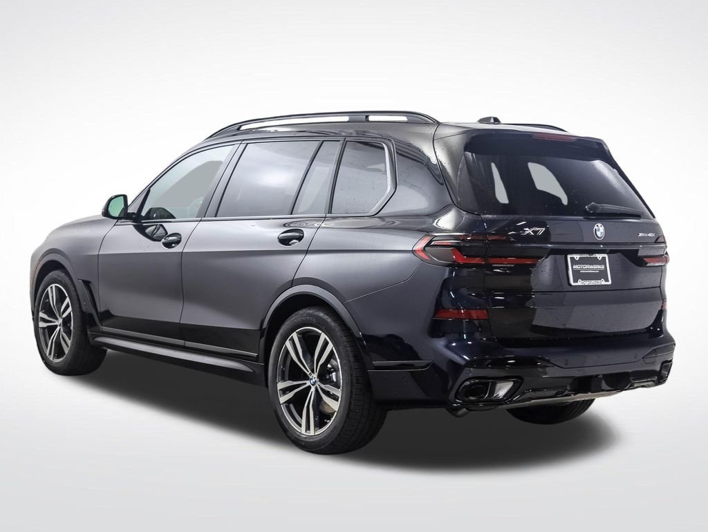 Used 2027 Carbon Black Metallic BMW xDrive40i image 3