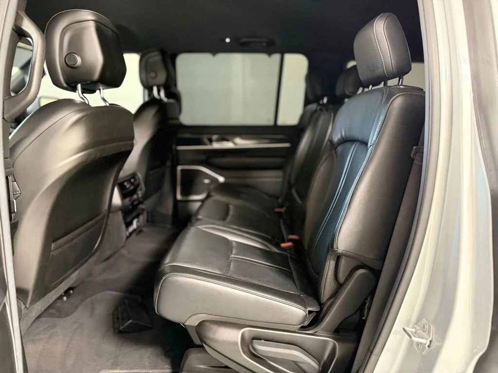Used 2022 Silver Jeep Series I image 15