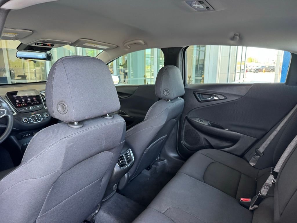 Used 2025 White Chevrolet LT image 20