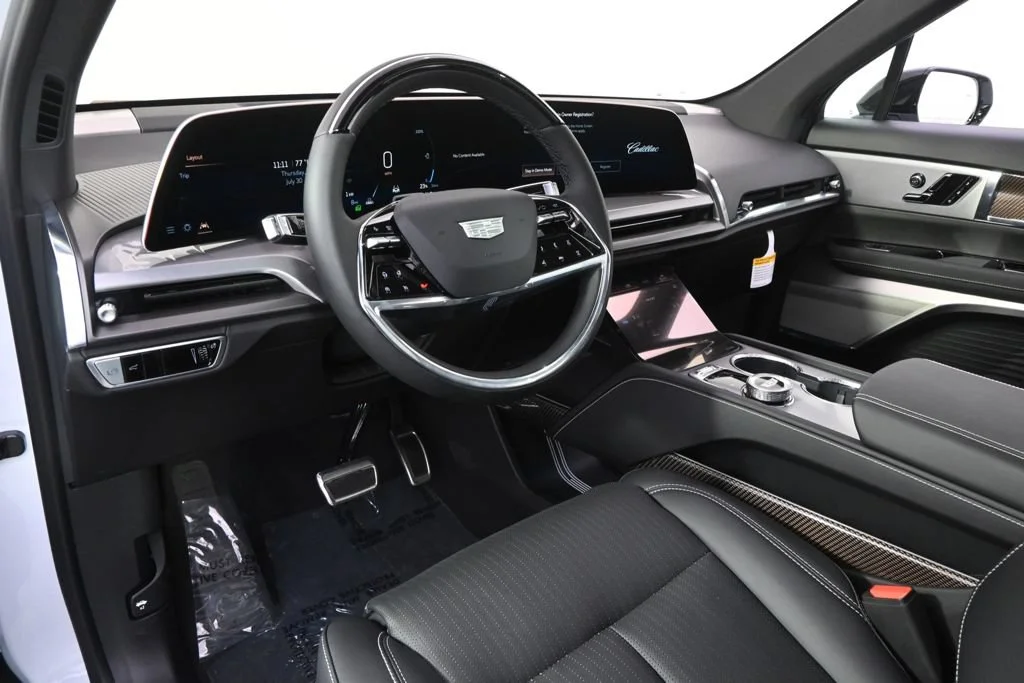 2027 Cadillac VISTIQ Sport - Photo 11