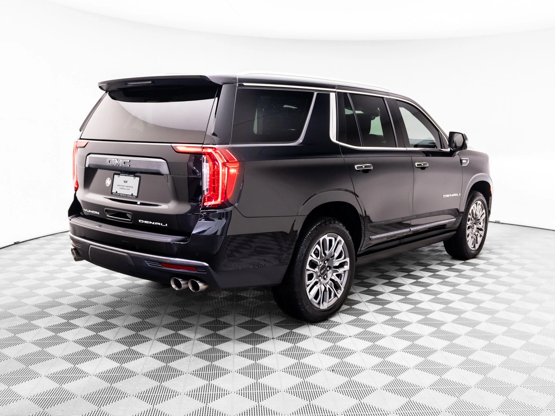 Used 2023 Black GMC Denali Ultimate image 5