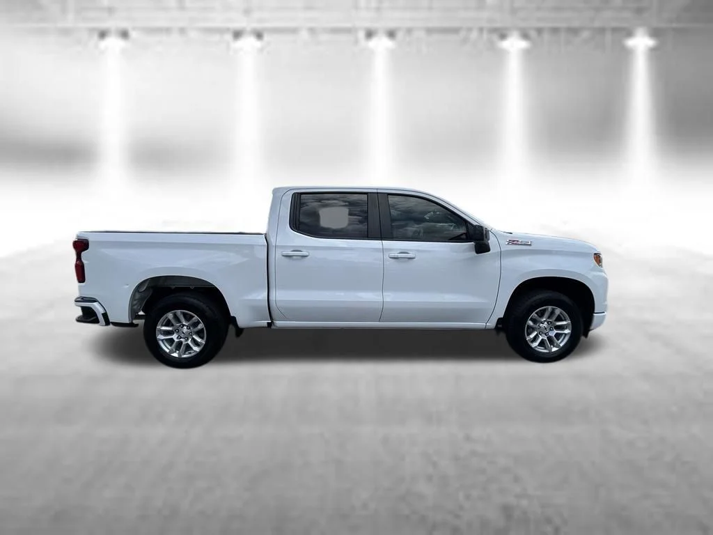 Certified Used 2022 Summit White Chevrolet RST image 3