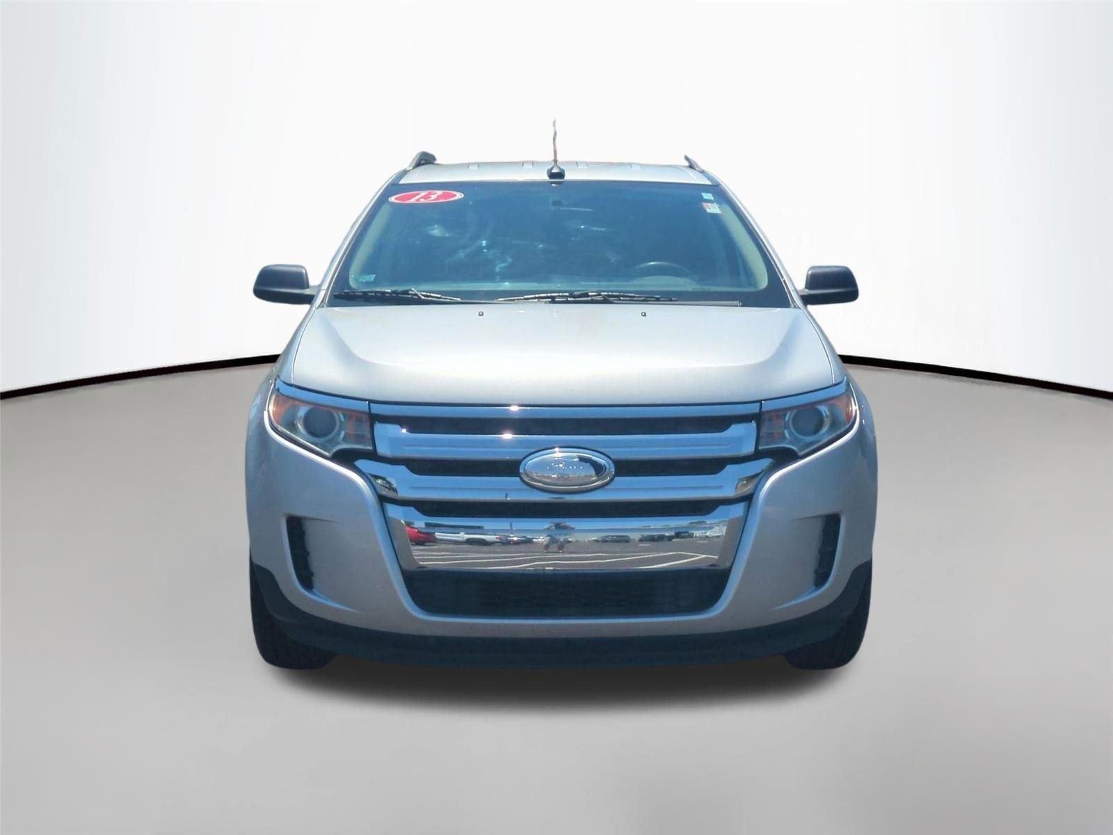 Used 2013 Ingot Silver Metallic Ford SE image 21