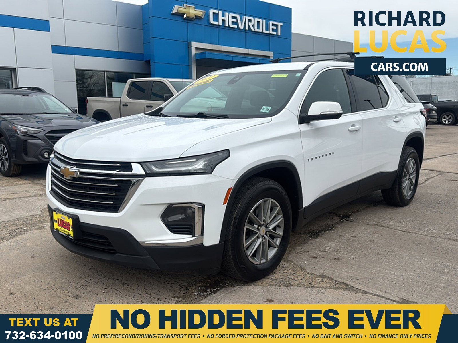 Summit White 2023 Chevrolet Traverse LT Cloth AWD SUV / Crossover Four-Wheel Drive