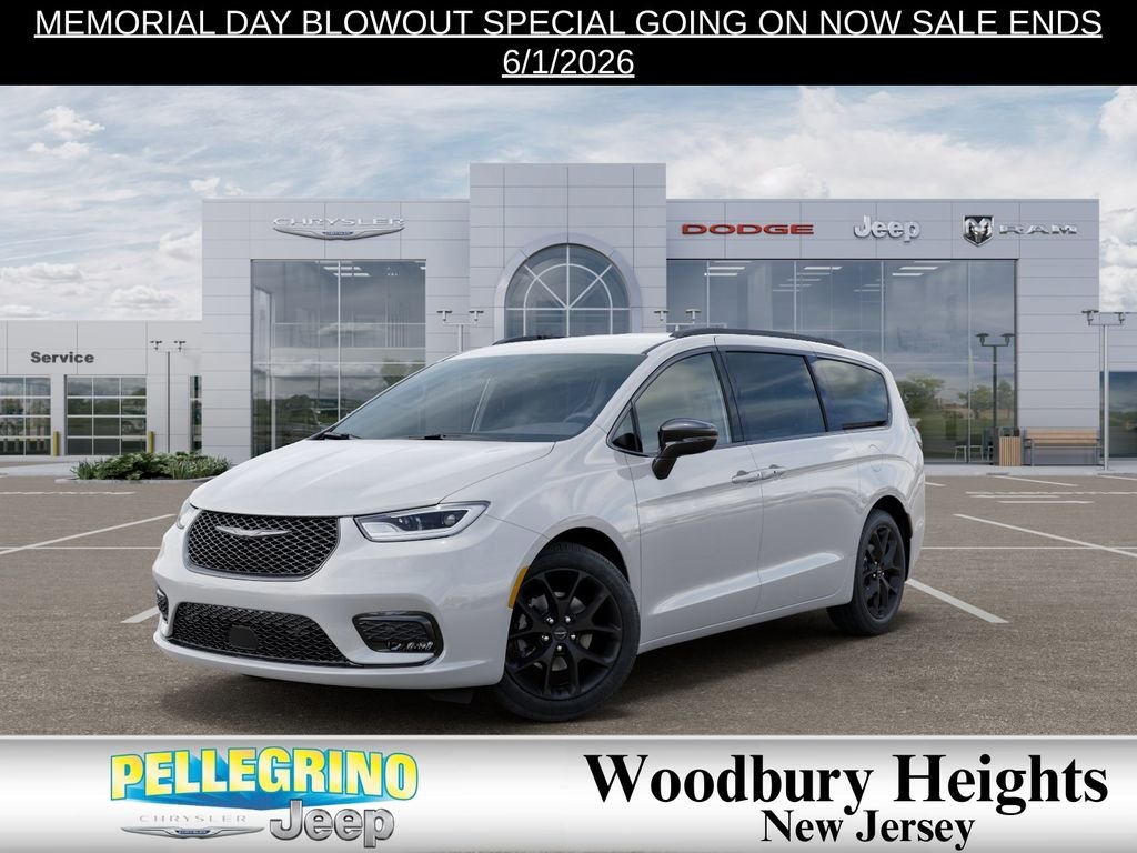 2026 Chrysler Pacifica Select's photo