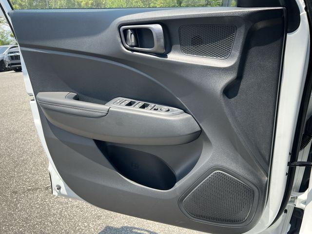 New 2026 White Hyundai SEL w/Two-Tone Roof image 26