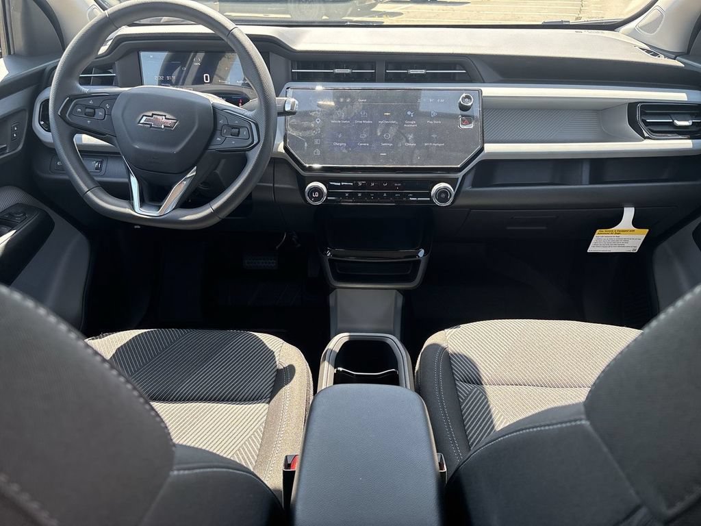 New 2027 Sterling Grey Metallic Chevrolet LT image 20