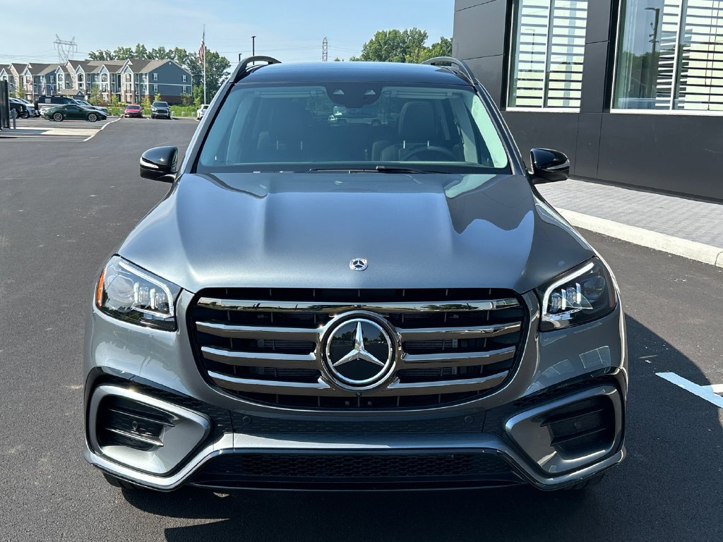 New 2026 Selenite Grey Metallic Mercedes-Benz GLS 450 image 42