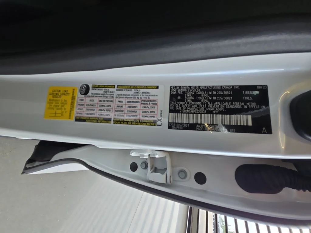 Used 2023 White Lexus 350h Premium Plus image 25