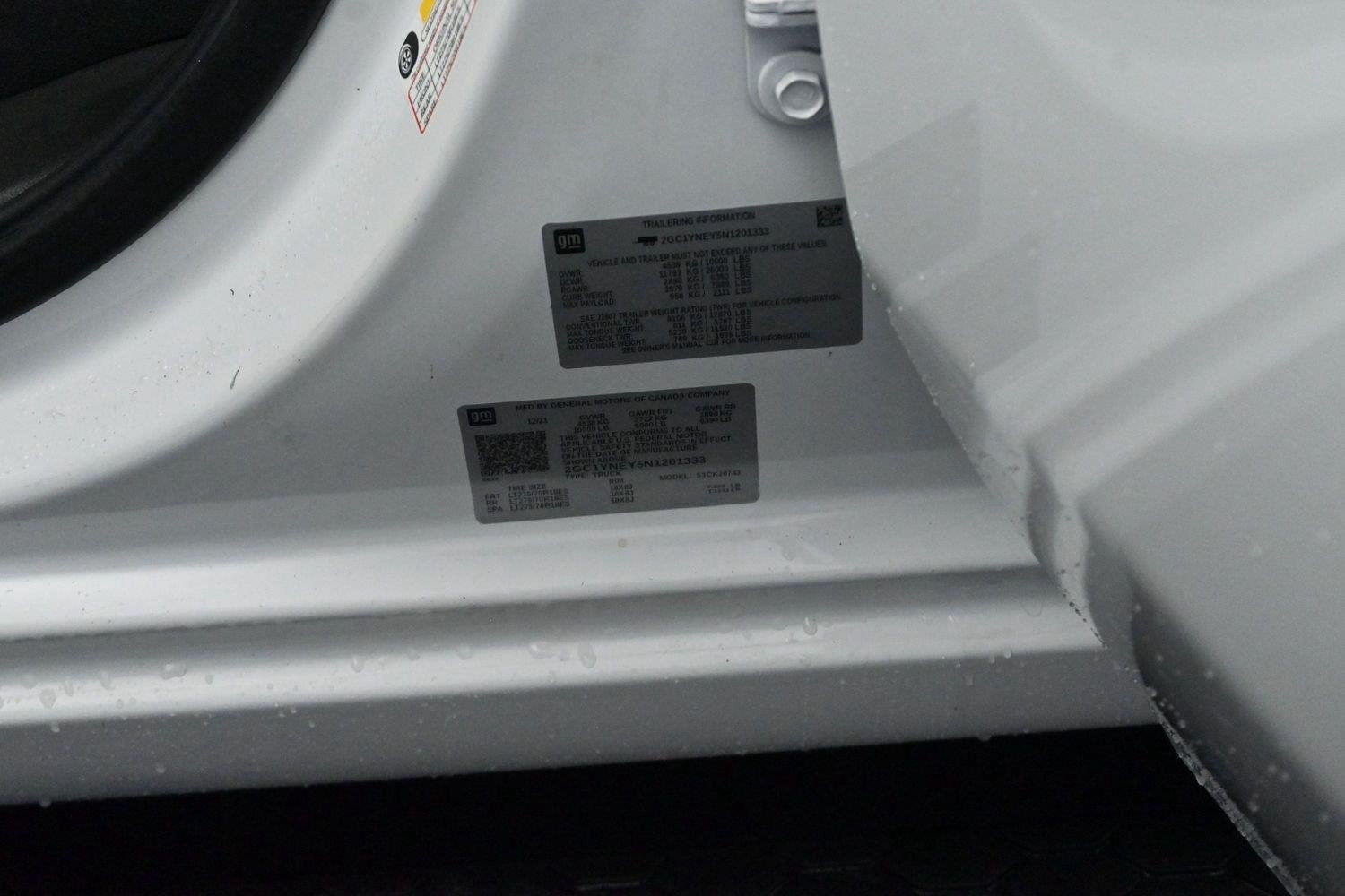 Used 2022 Summit White Chevrolet LT image 34