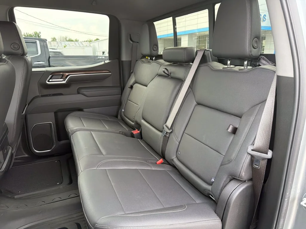 Used 2025 Gray Chevrolet LT image 31