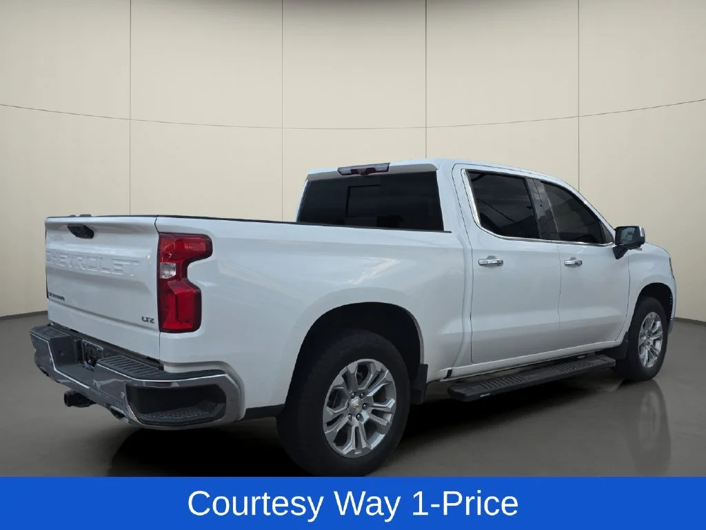 Used 2025 White Chevrolet LTZ image 9