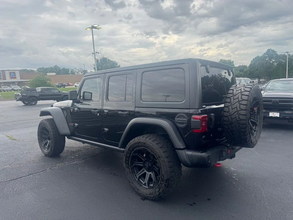 Used 2018 Black Jeep Unlimited Rubicon image 9