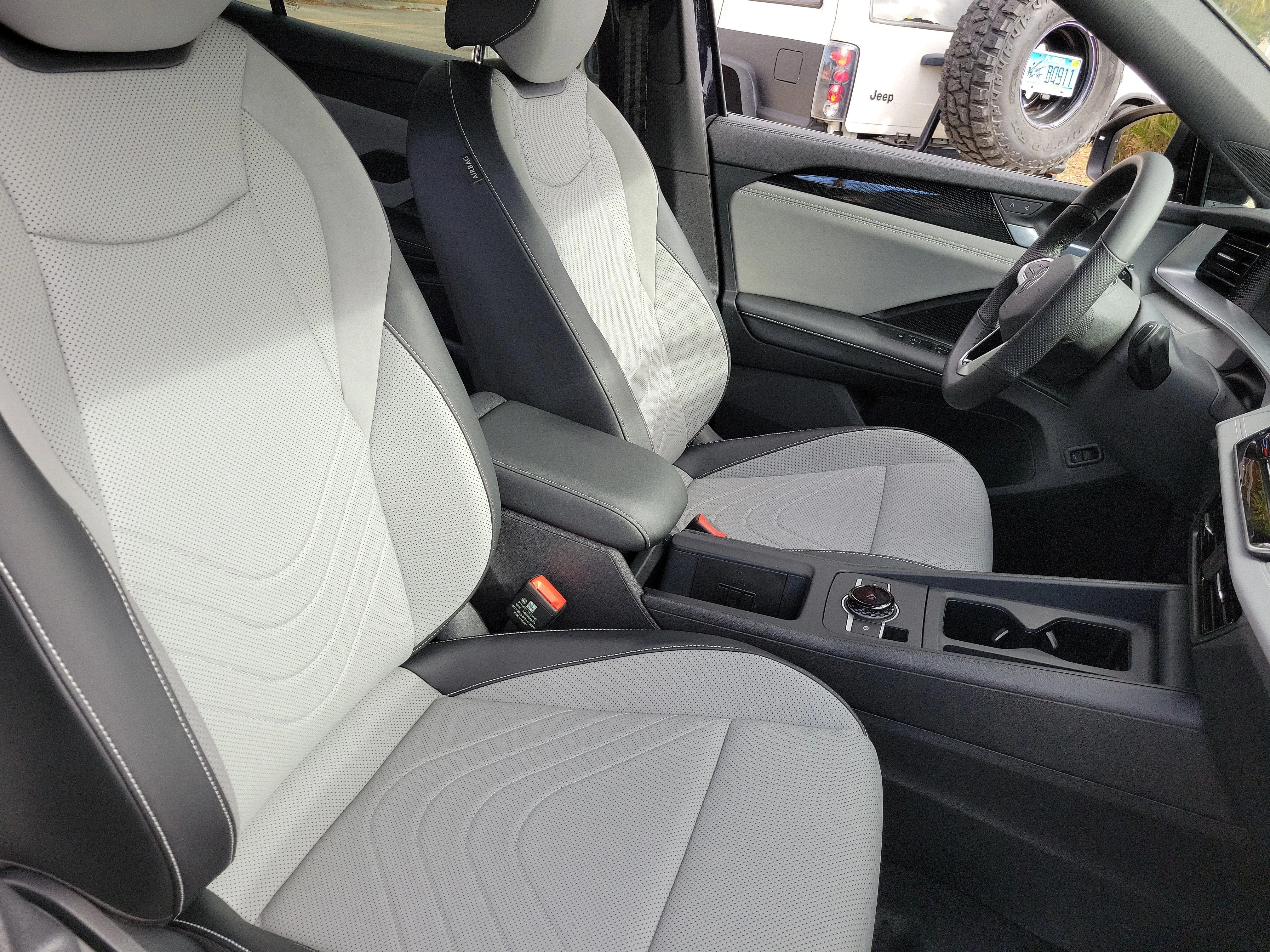 2026 Volkswagen Tiguan SE R-LINE BLACK - Photo 6