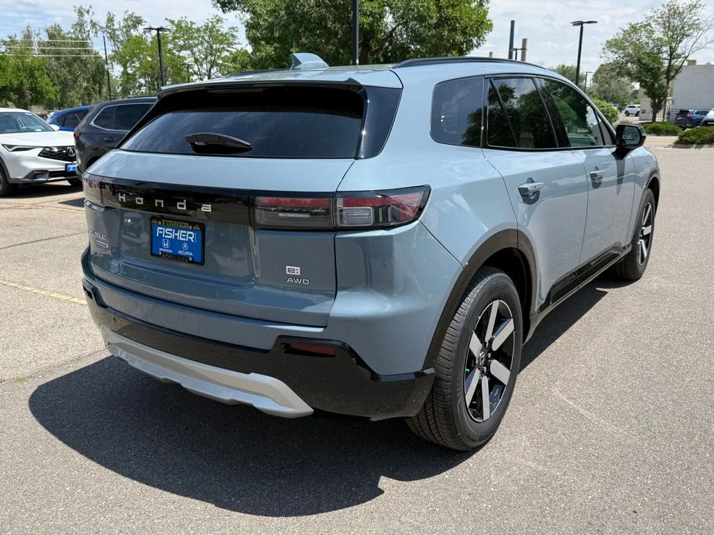 New 2026 Sonic Gray Pearl Honda Touring image 5
