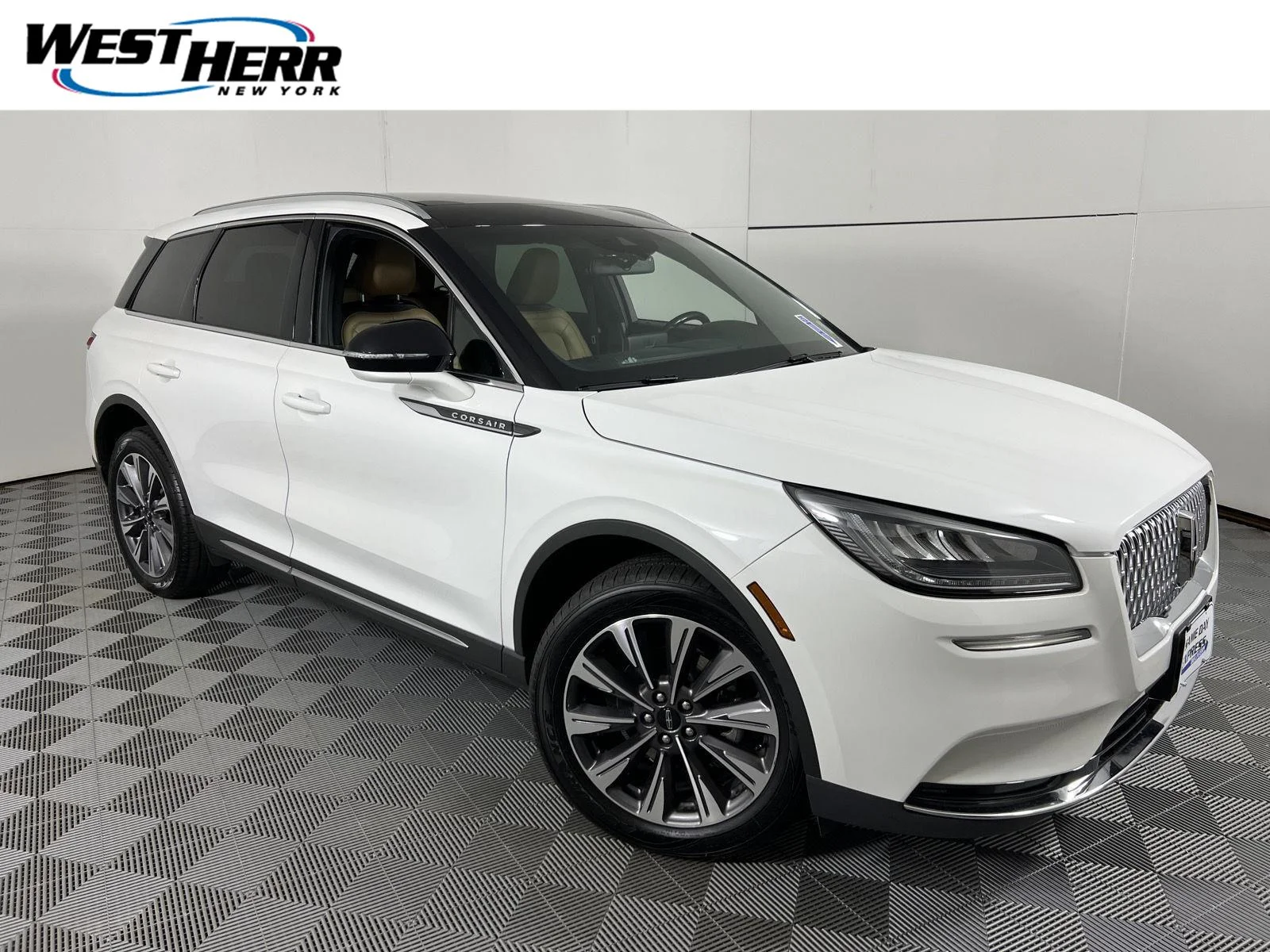 Used 2021 Pristine White Lincoln Reserve image 1