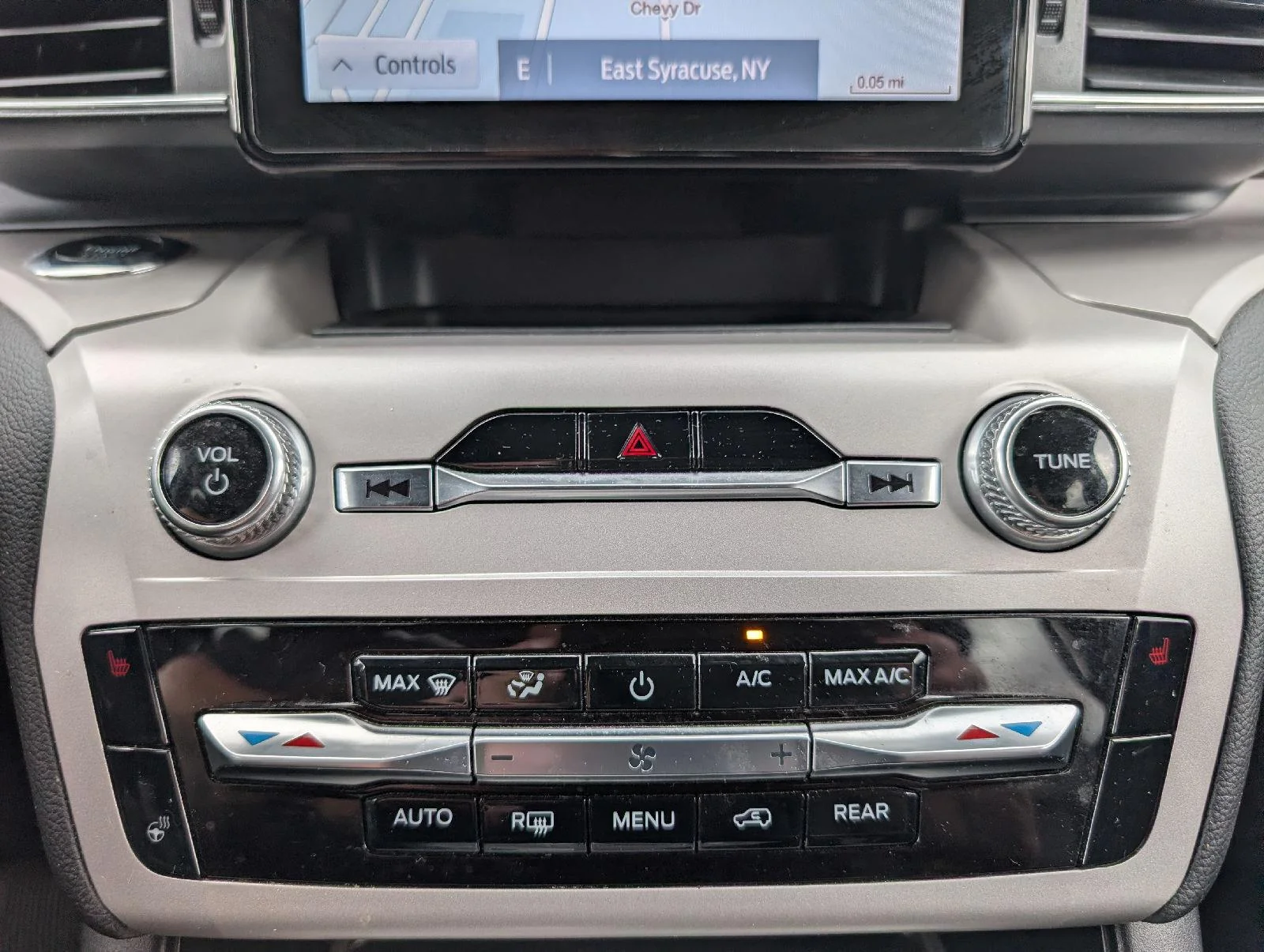 Used 2023 Iconic Silver Ford XLT image 20