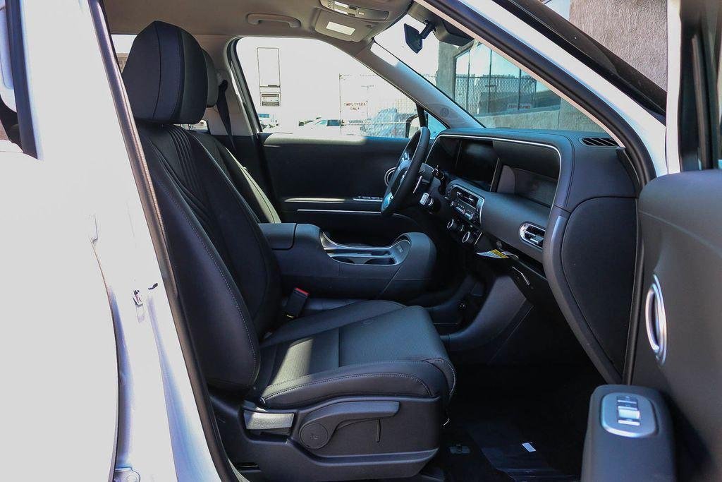 New 2026 White Hyundai SEL image 69