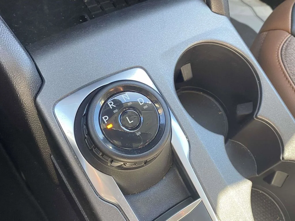 New 2025 Shadow Black Ford Outer Banks® image 23