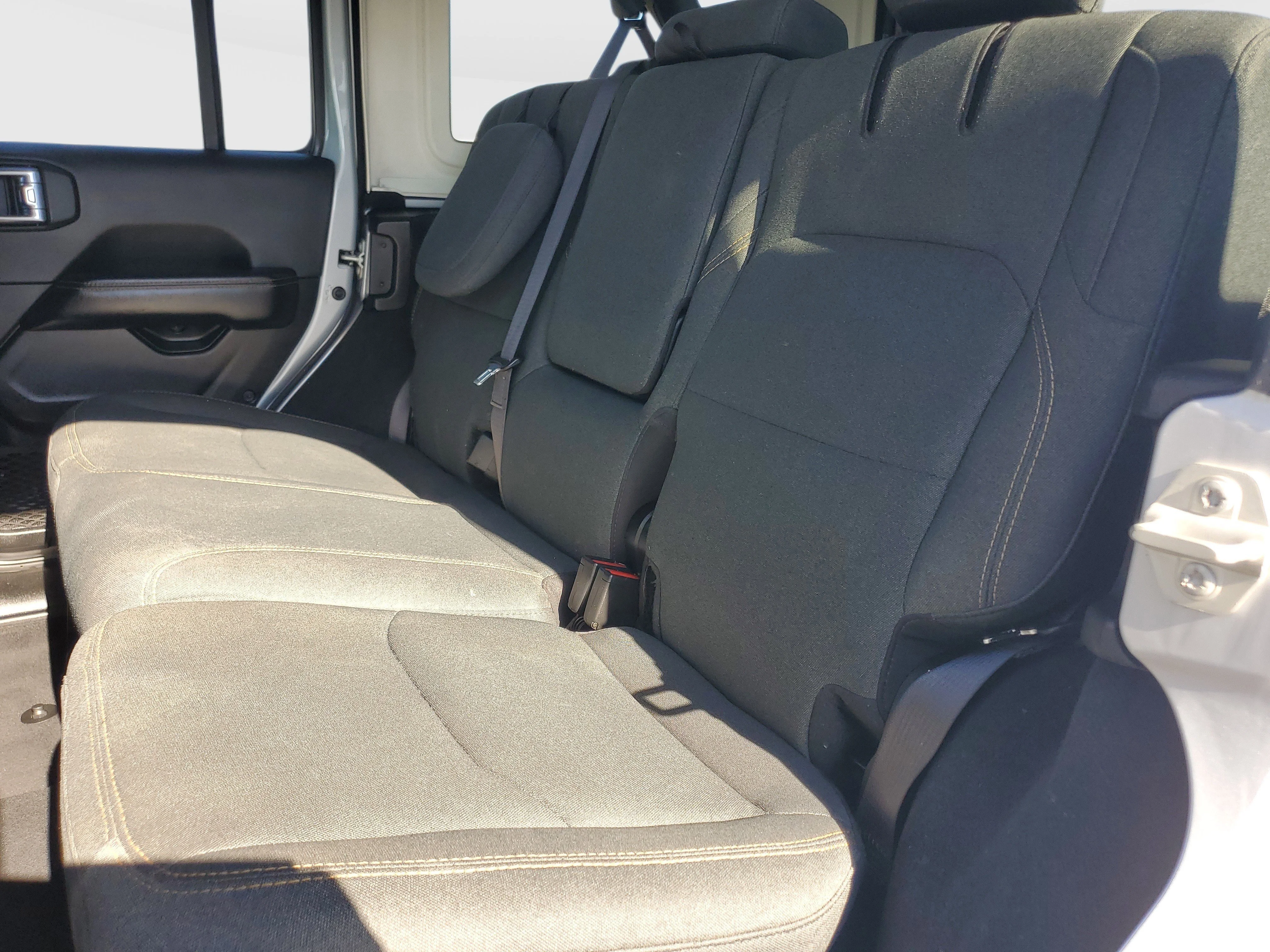 Used 2024 Silver Jeep Sahara 4xe image 13