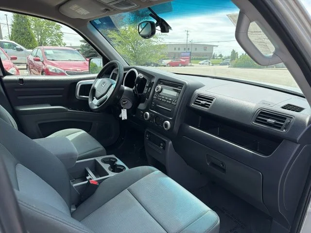 Used 2007 Silver Honda RTX image 23