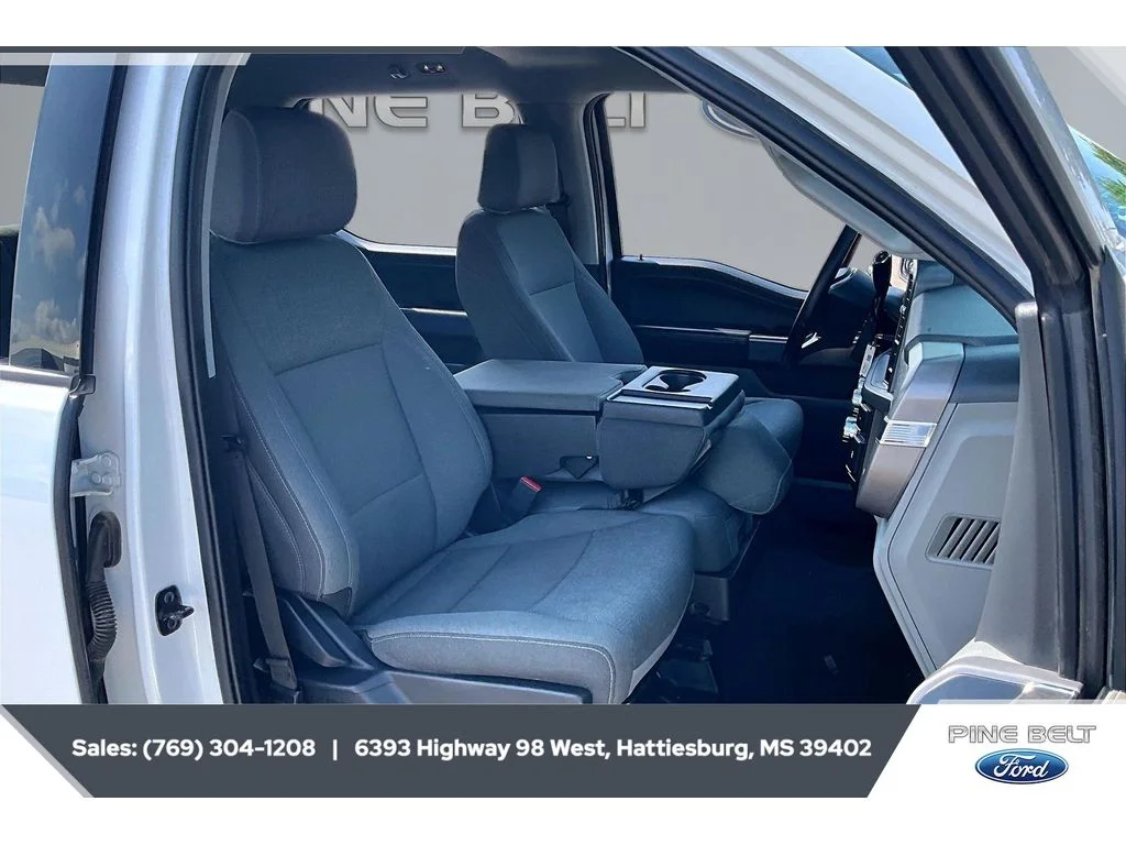 Used 2025 Oxford White Ford XLT image 6