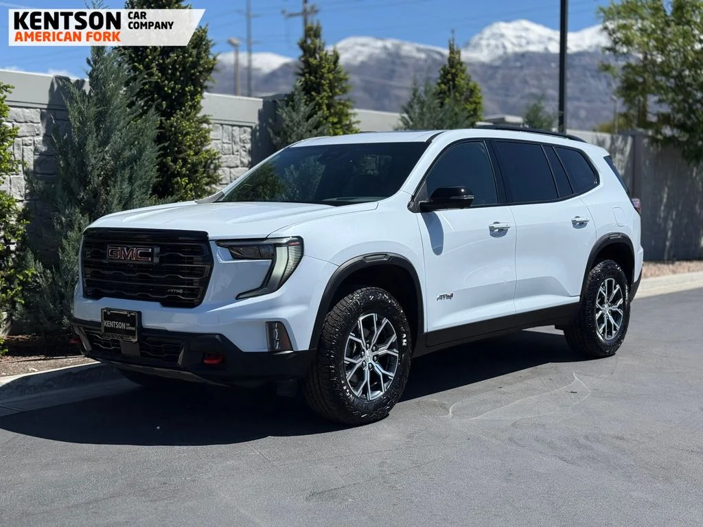 Used 2026 White GMC AT4 image 3