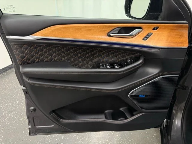 2023 Jeep Grand Cherokee L Summit Reserve - Photo 10