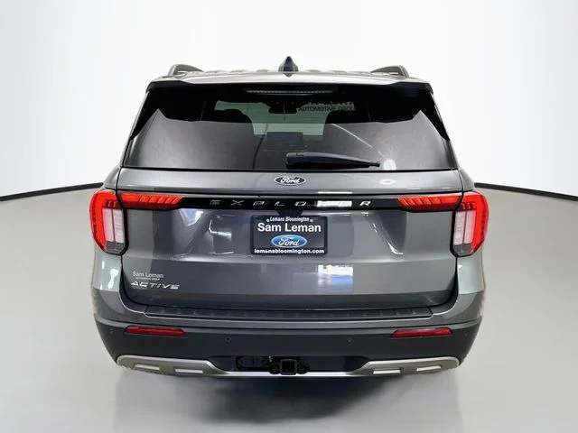 New 2027 Carbonized Gray Metallic Ford Active image 6