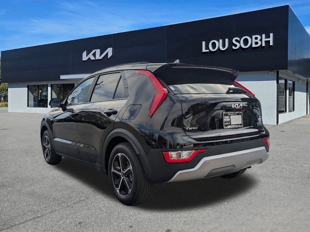New 2025 Aurora Black Pearl Kia LX image 5