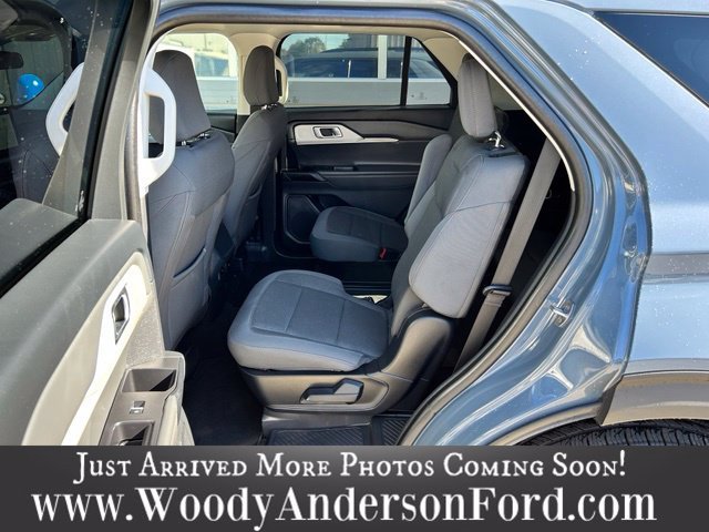 Used 2026 Vapor Blue Metallic Ford Active image 17