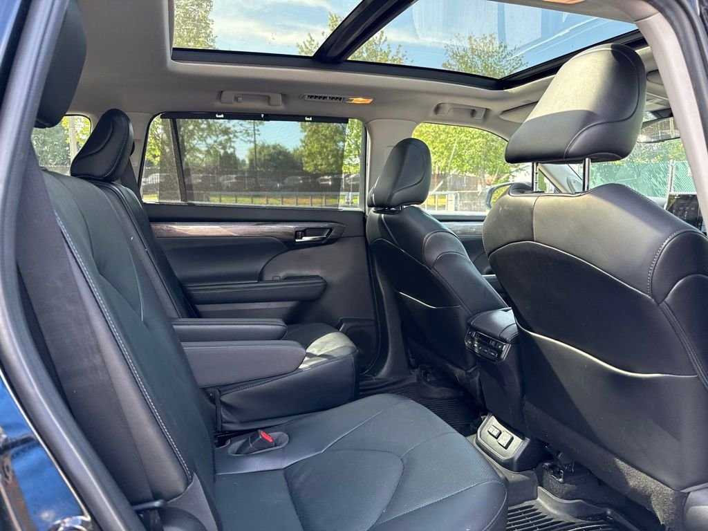 Used 2022 Midnight Black Metallic Toyota Platinum image 22