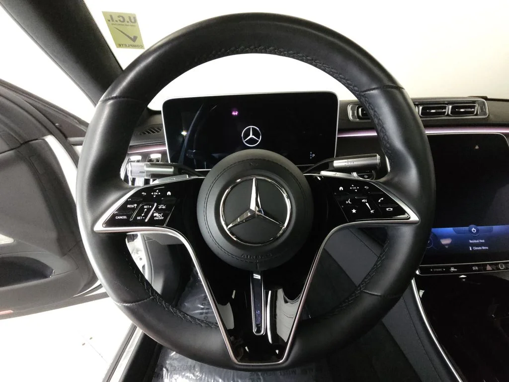 Used 2023 MANUFAKTUR Diamond White Mercedes-Benz S 580 image 12