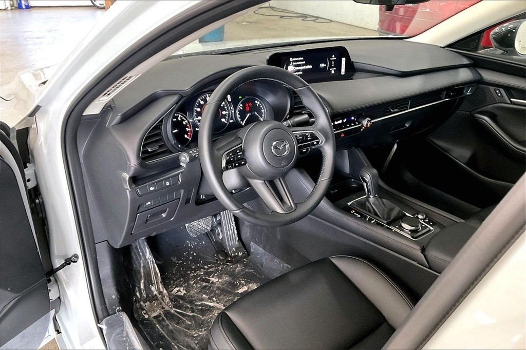 2026 MAZDA MAZDA3 - Image 7