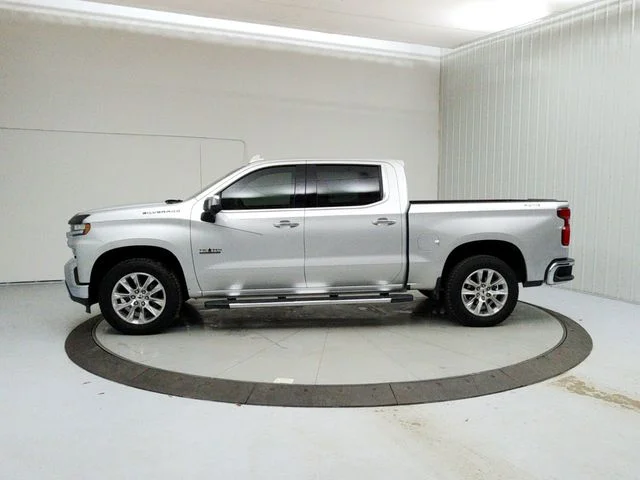 Used 2019 Silver Chevrolet LTZ image 5